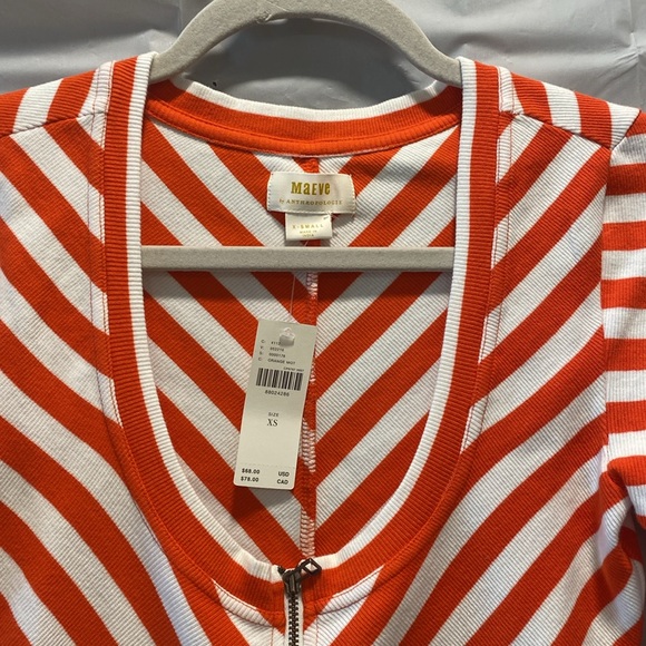 🆕 ANTHROPLOGIE'S MAEVE Red Orange Chevron Striped Front-Zip Scoopneck Top XS - Picture 5 of 14